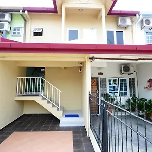 the-one-vacation-home-75200.hotelsinmalacca.net/